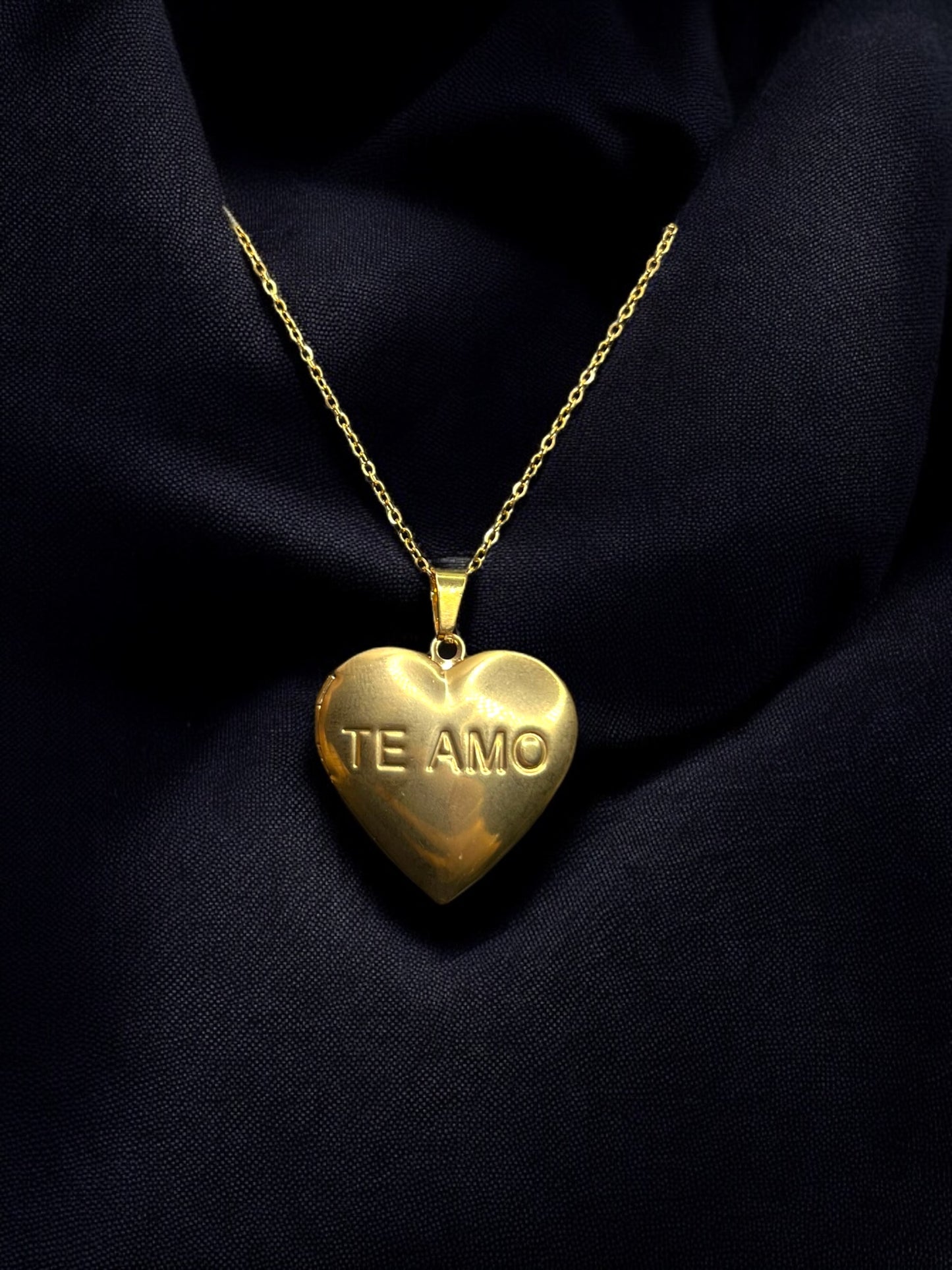 TE AMO LOCKET NECKLACE