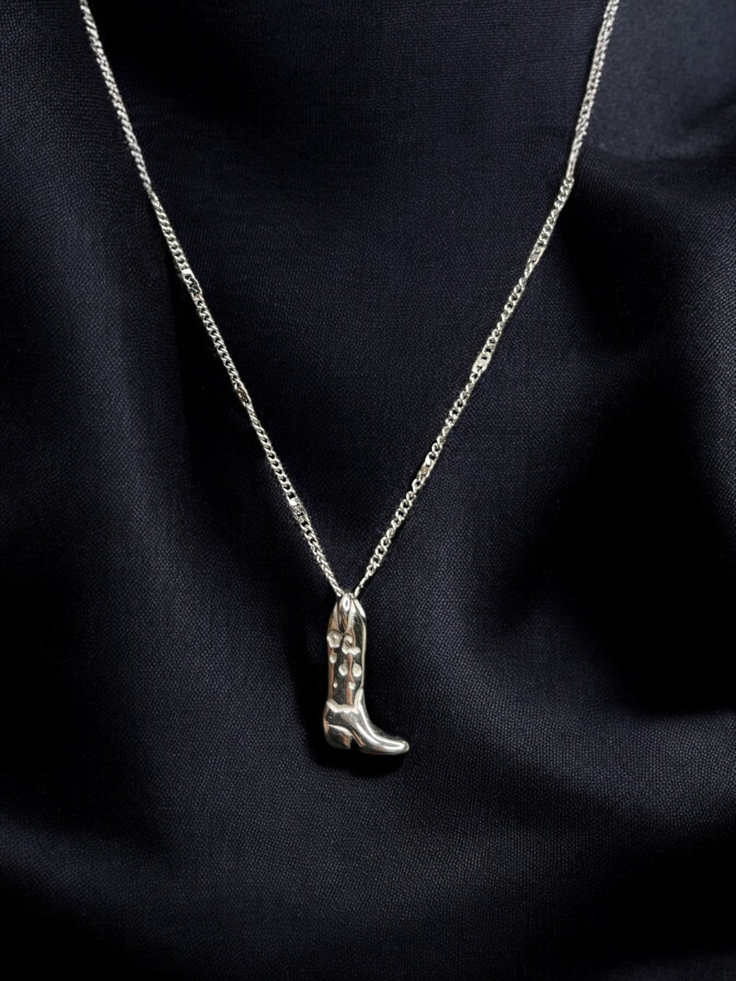 THE COWBOY BOOT NECKLACE