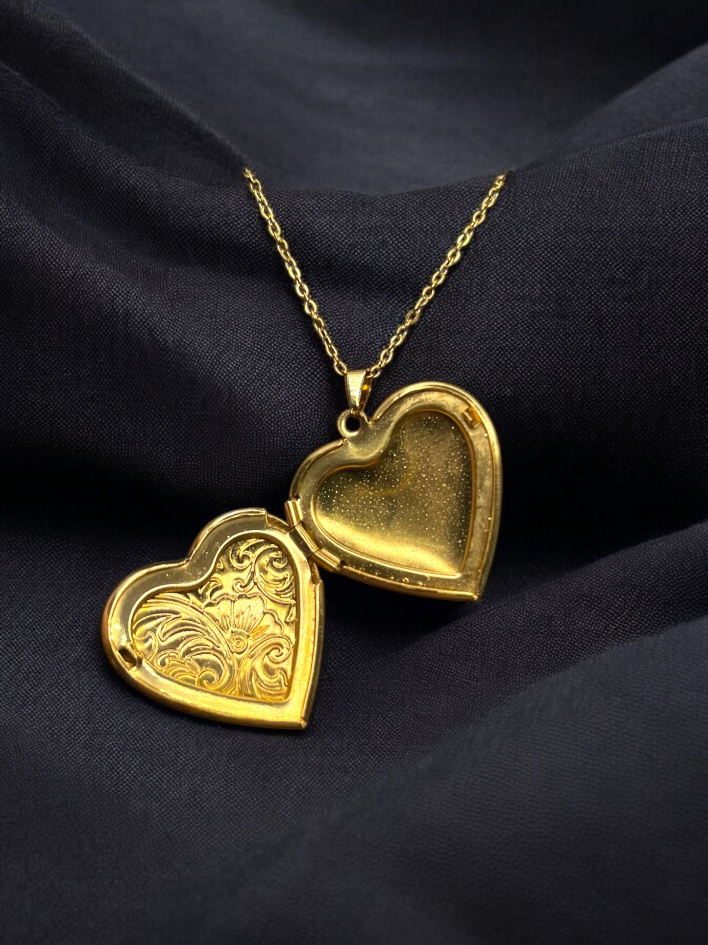 THE PULSEVA LOCKET NECKLACE