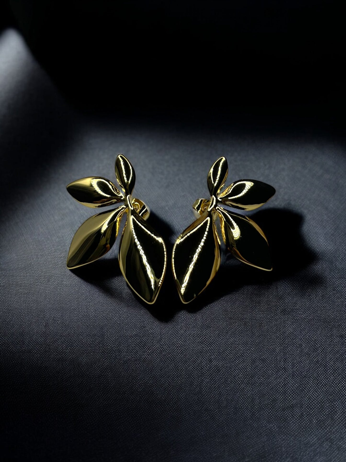 THE ZORINA EARRINGS