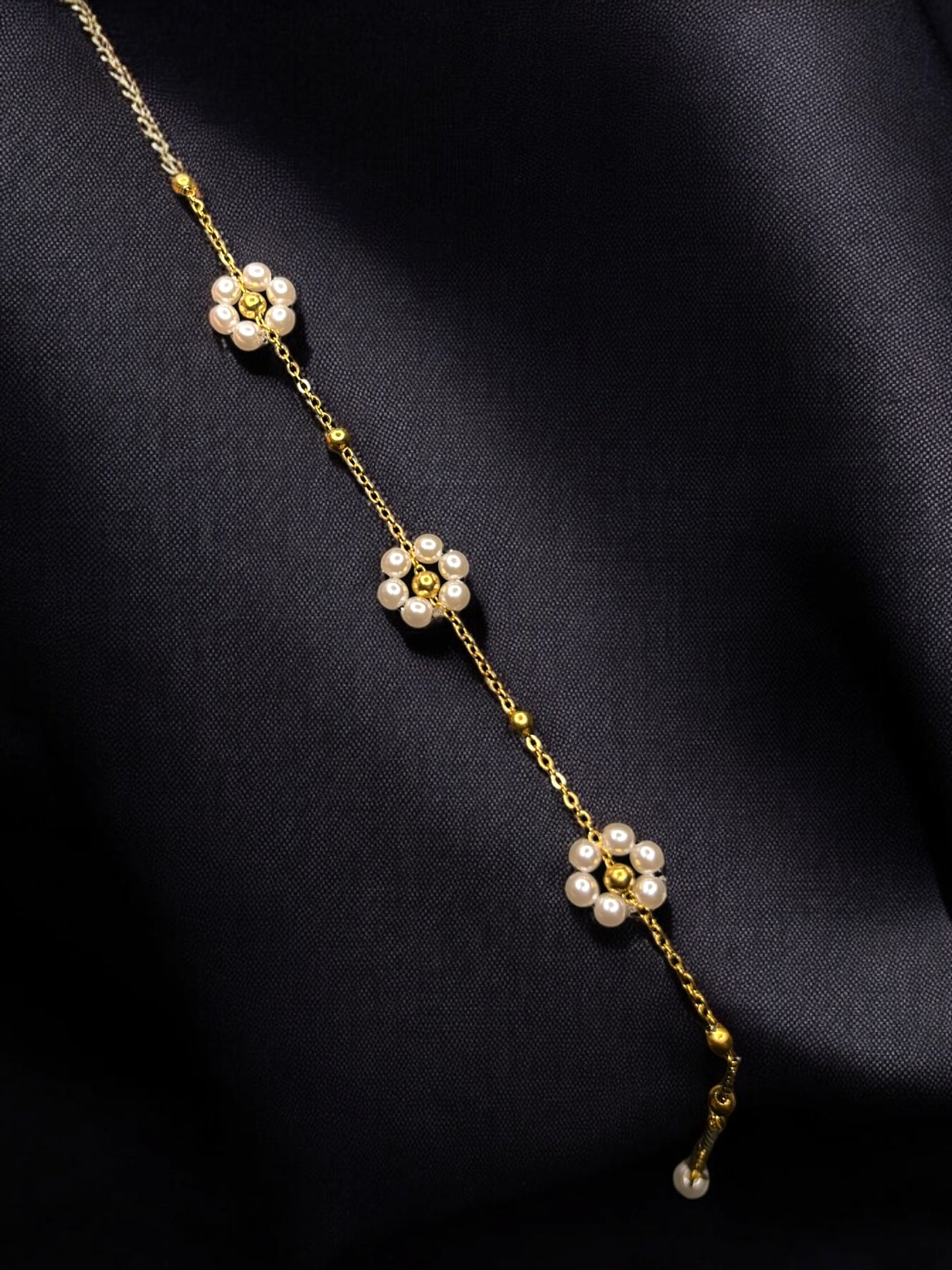 DAISY PEARL BRACELET