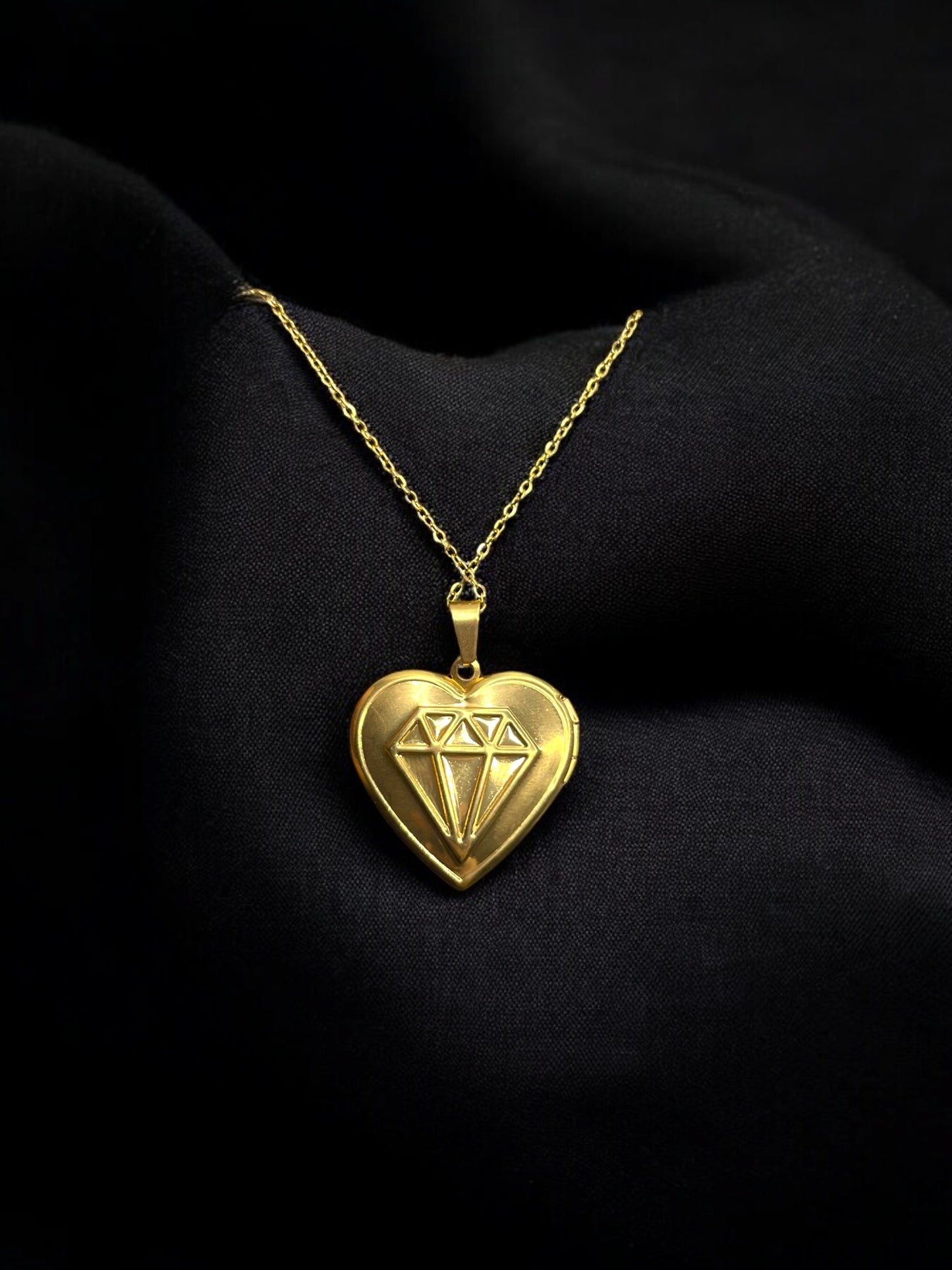 TE AMO LOCKET NECKLACE