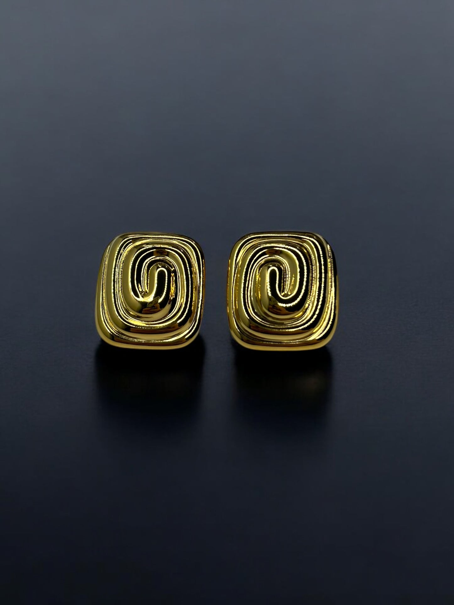 THE MARISELLE EAR STUDS