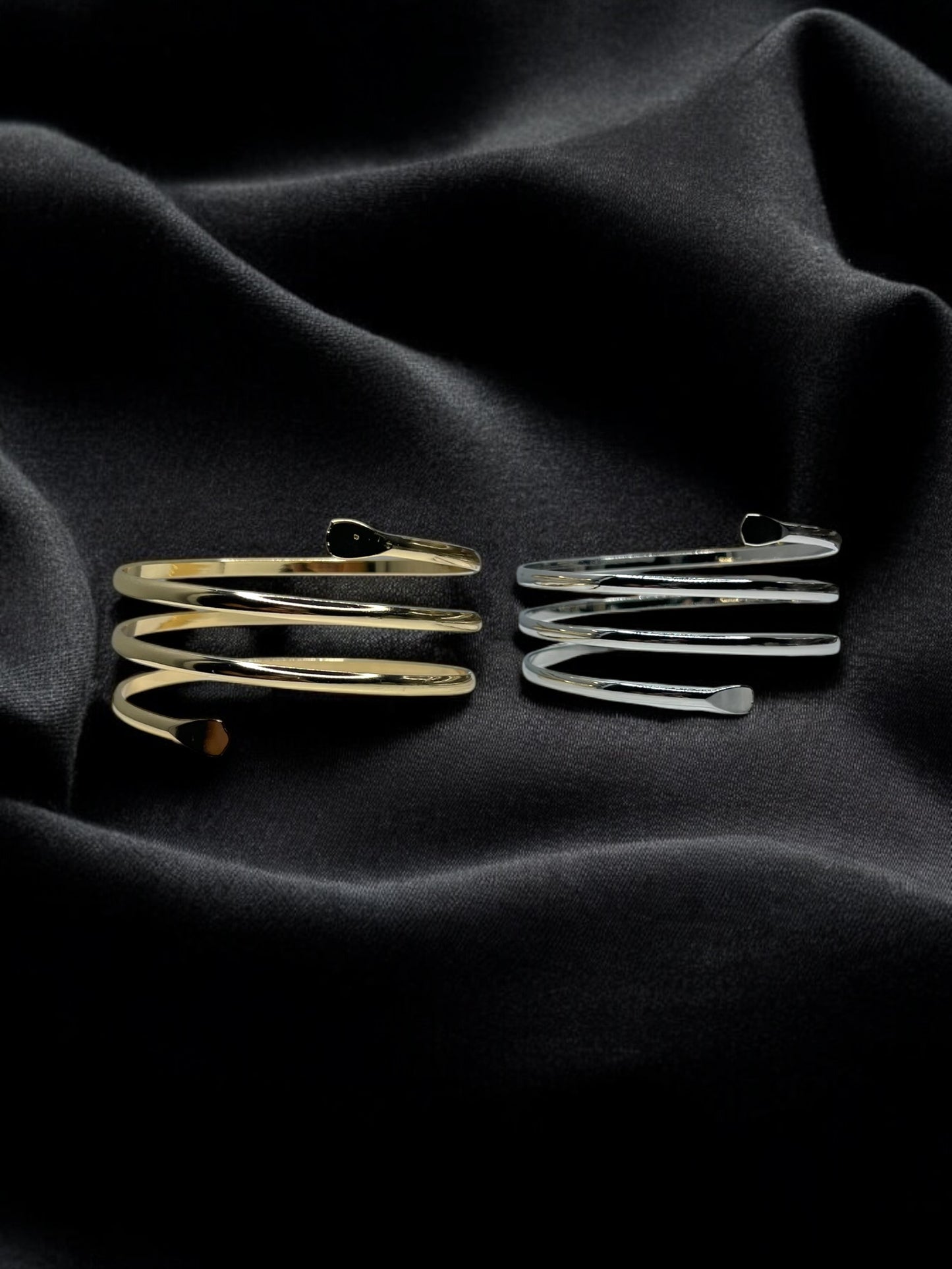 THE CUFFIA ARM BRACELET