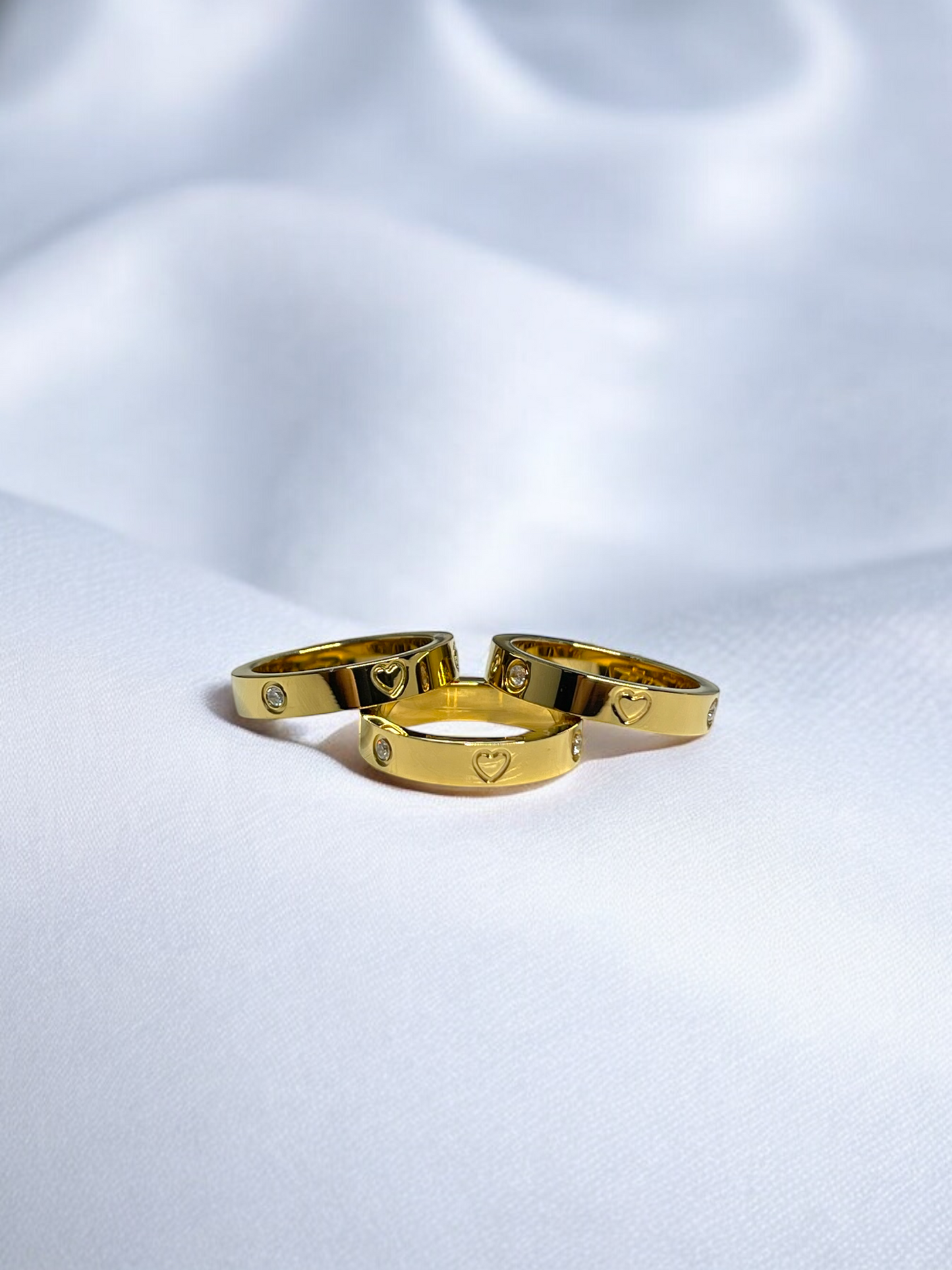 HALO HEART RING