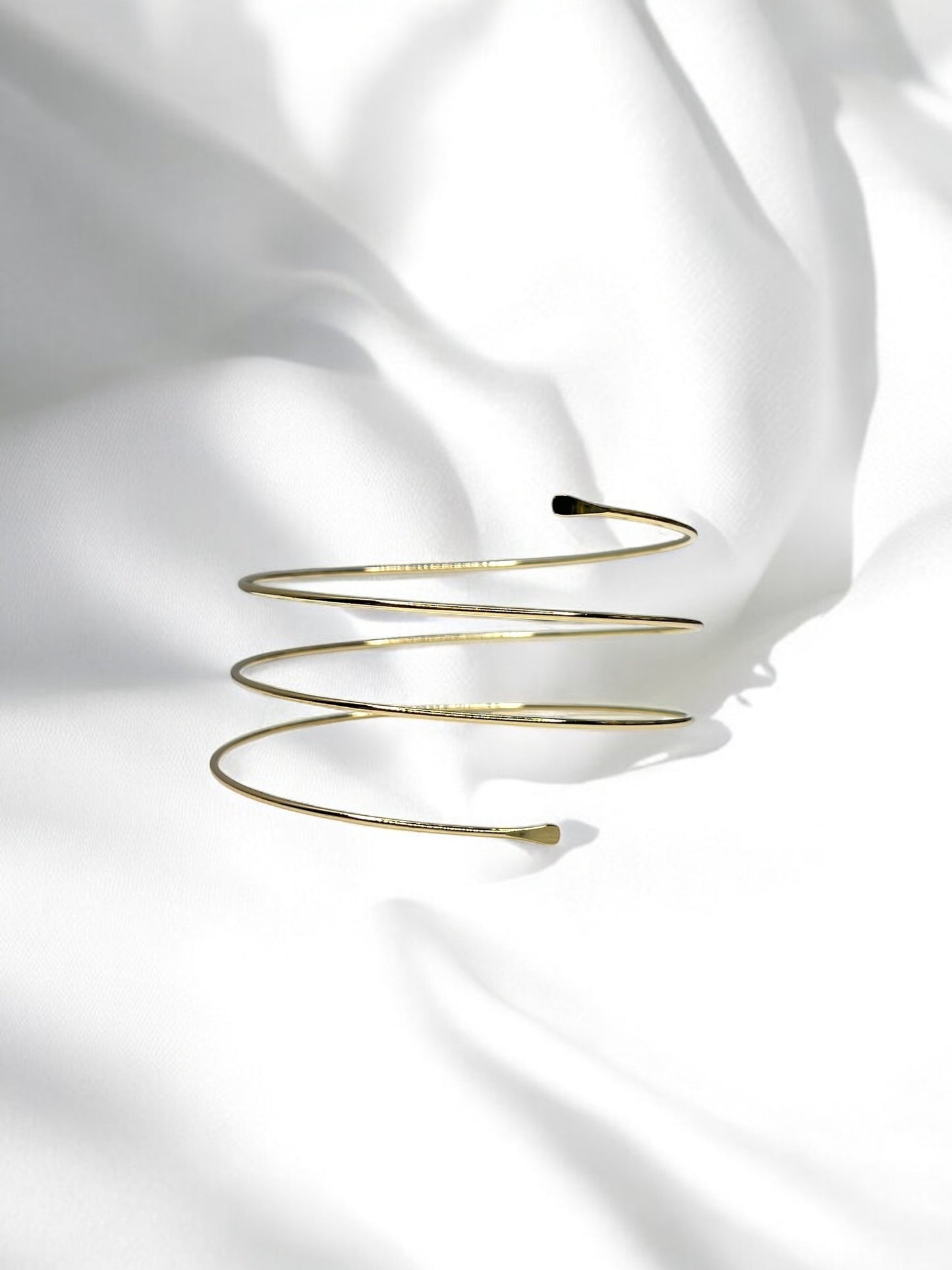 THE ARMORA ARM BRACELET