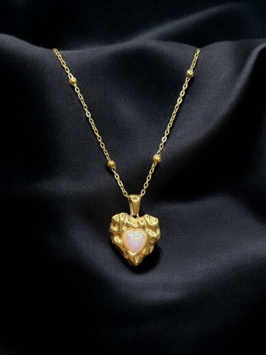 THE LOVANCE NECKLACE